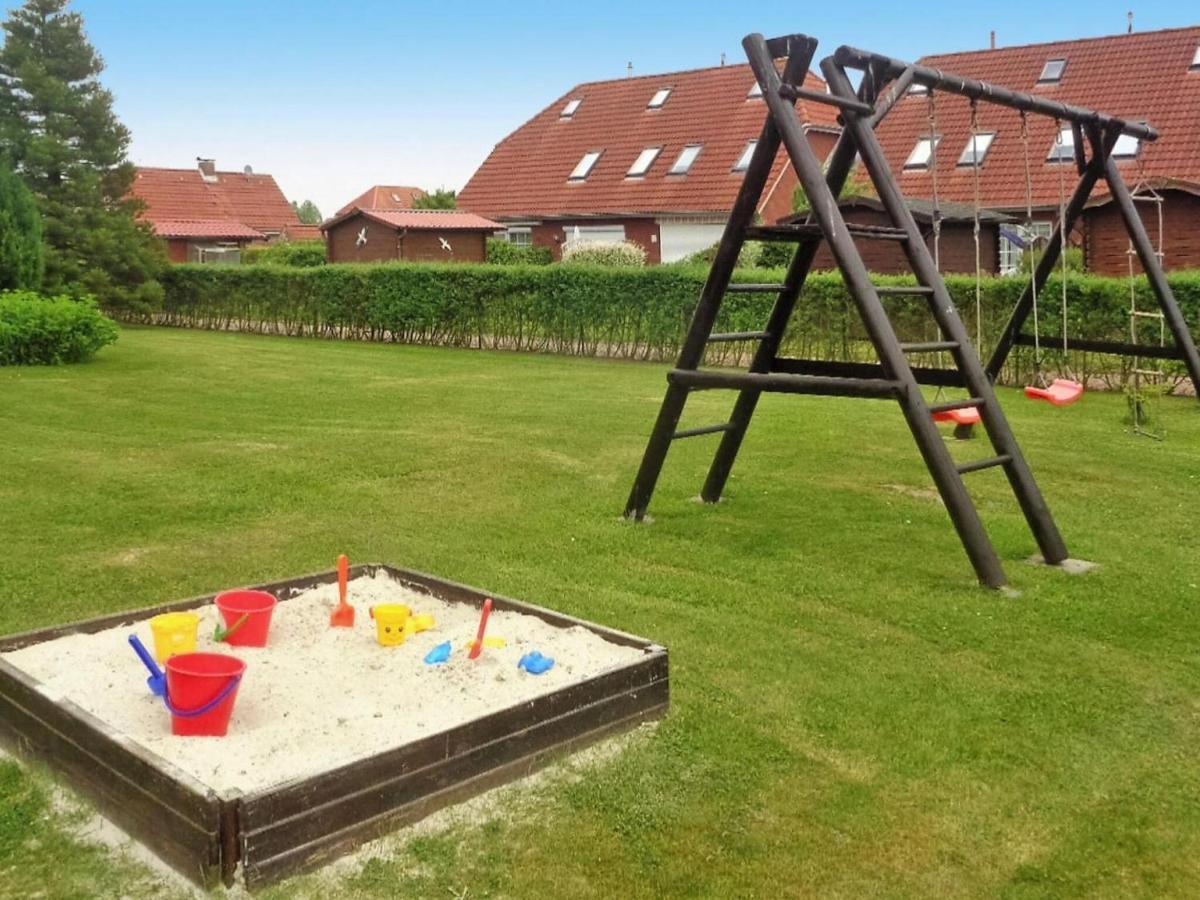 Ferienhaus Mit Grossem Garten In Neßmersiel エクステリア 写真